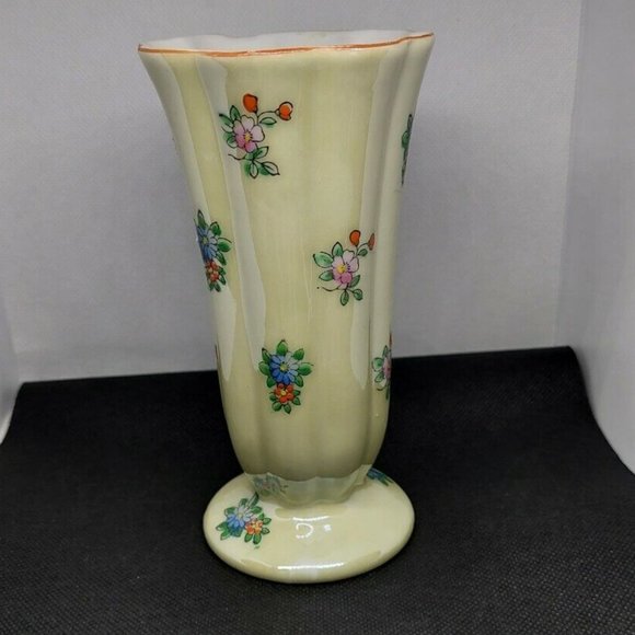 Art Vintage Porcelain Vase Made In Japan Poshmark